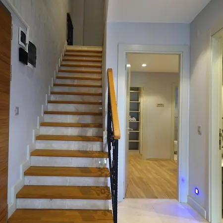 Lejlighedshotel Mene 2*